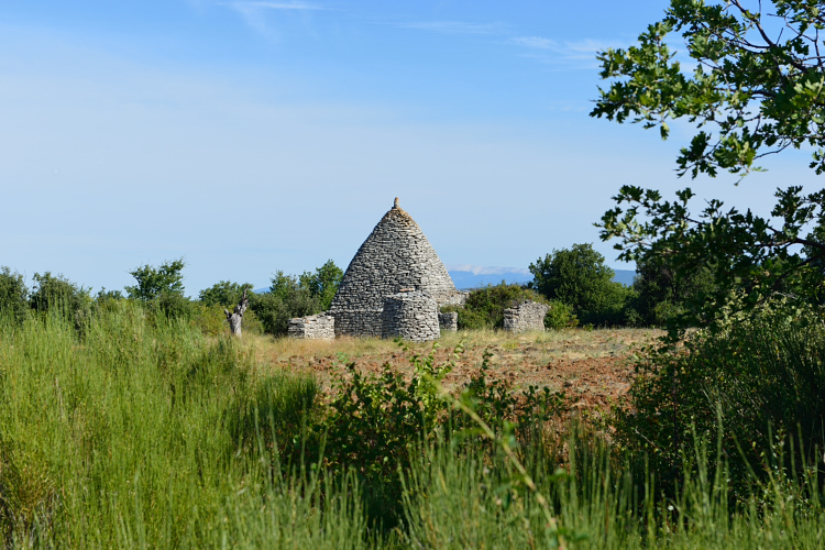 Pierres seches Luberon Provence